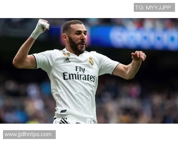 2023年帅气足球明星现役排名揭晓谁将成为球场上的时尚风向标